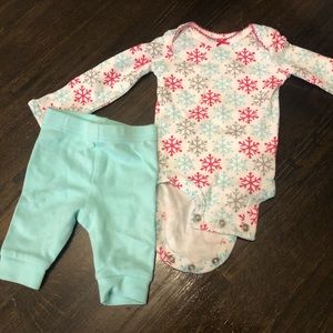 Cute snowflake newborn onesie